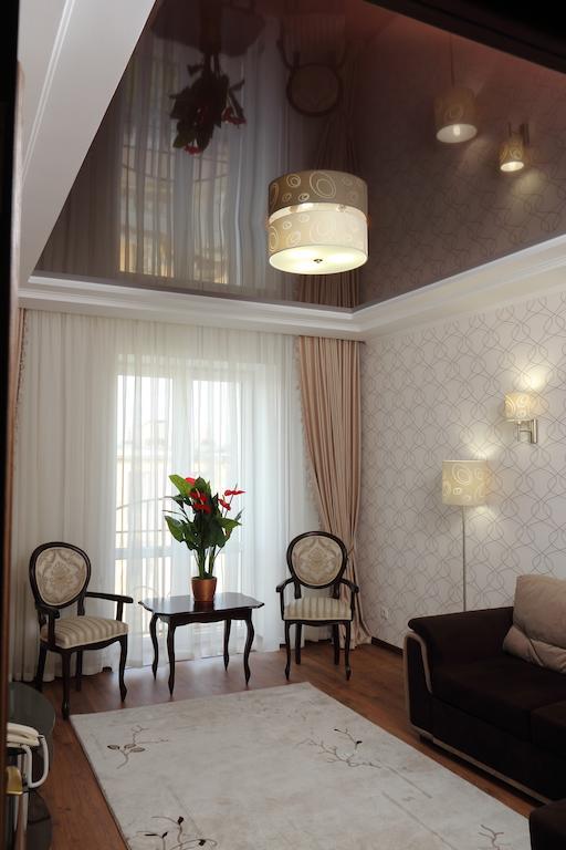 Hotel Aristokrat Poltava Phòng bức ảnh